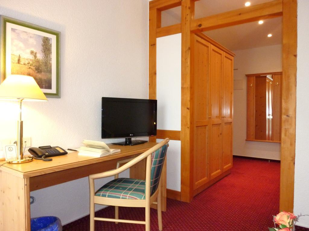 Landhaus Mueritzgarten Hotel Garni Röbel Pokoj fotografie