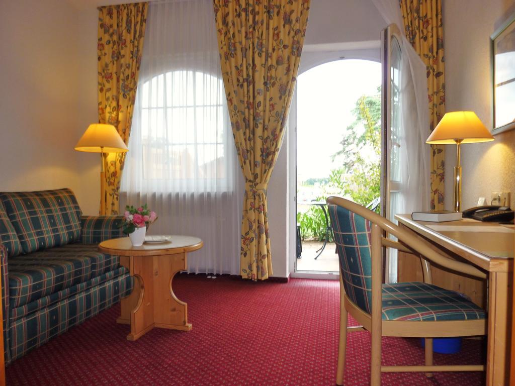 Landhaus Mueritzgarten Hotel Garni Röbel Pokoj fotografie