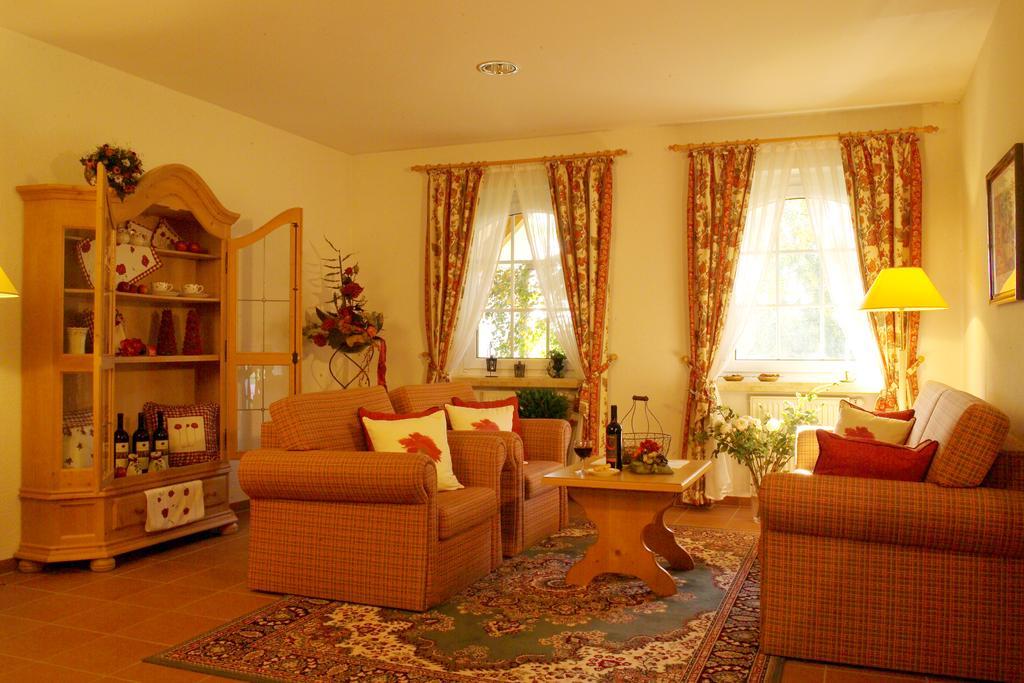 Landhaus Mueritzgarten Hotel Garni Röbel Exteriér fotografie
