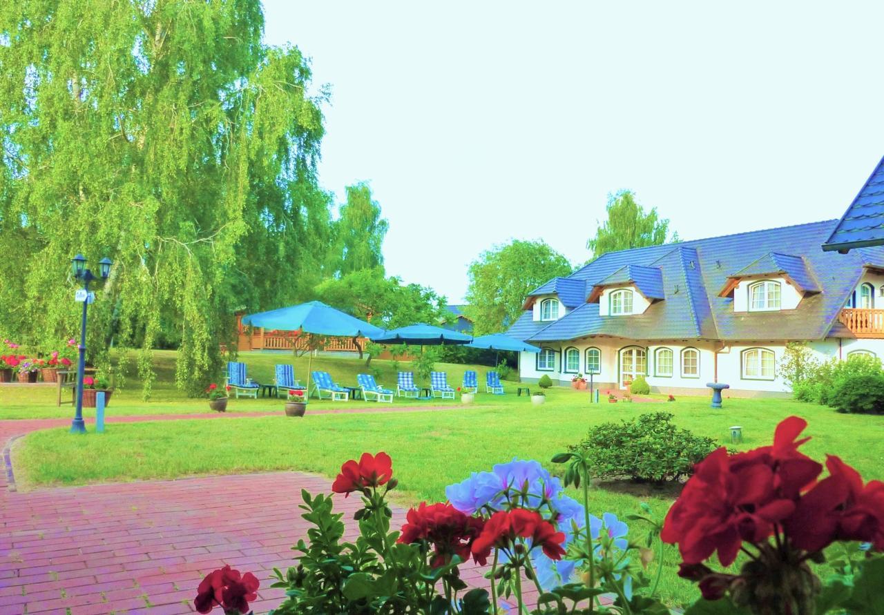 Landhaus Mueritzgarten Hotel Garni Röbel Exteriér fotografie