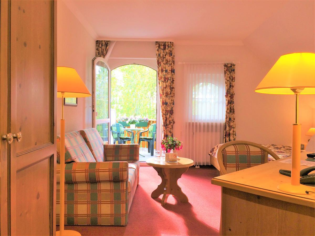 Landhaus Mueritzgarten Hotel Garni Röbel Exteriér fotografie