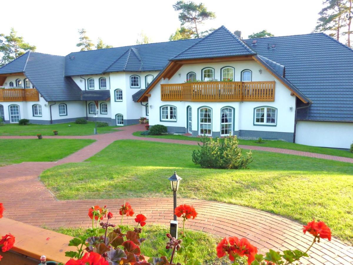 Landhaus Mueritzgarten Hotel Garni Röbel Exteriér fotografie